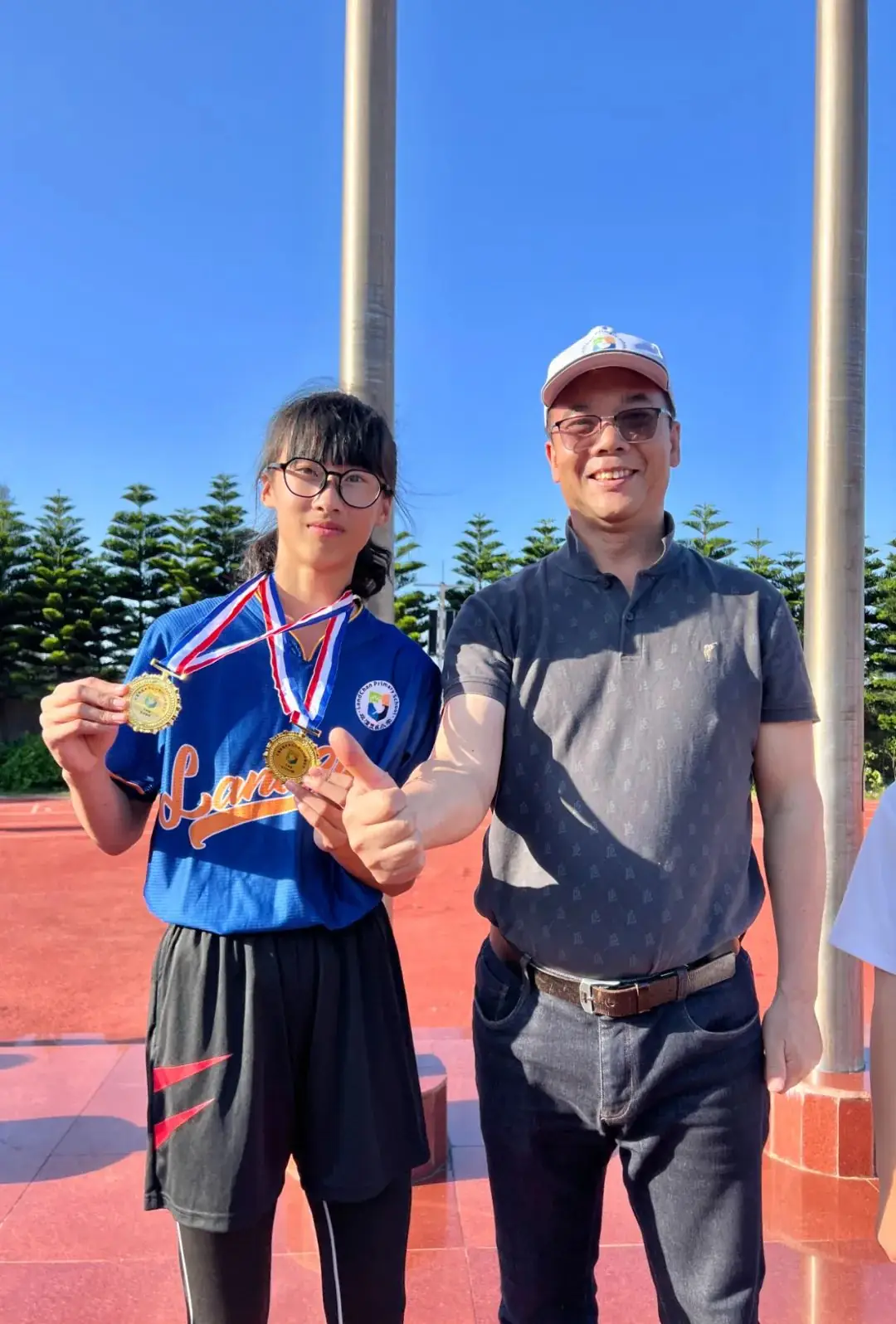 平潭岚城乡中心小学“绿色奥运,环保前行”第六届健体节 第66张 平潭岚城乡中心小学“绿色奥运,环保前行”第六届健体节 第66张