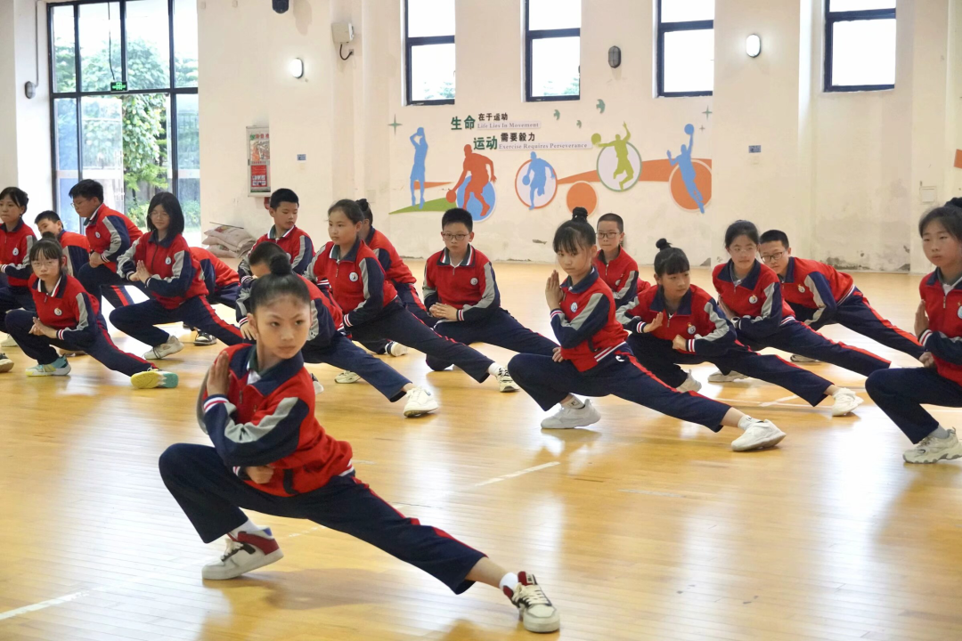 平潭岚城乡中心小学“绿色奥运,环保前行”第六届健体节 第43张 平潭岚城乡中心小学“绿色奥运,环保前行”第六届健体节 第43张