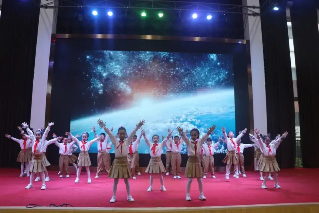 童心飞扬 梦想起航——曲靖经开区朝阳小学“六一”文艺汇演一年级专场 第38张 童心飞扬 梦想起航——曲靖经开区朝阳小学“六一”文艺汇演一年级专场 第38张