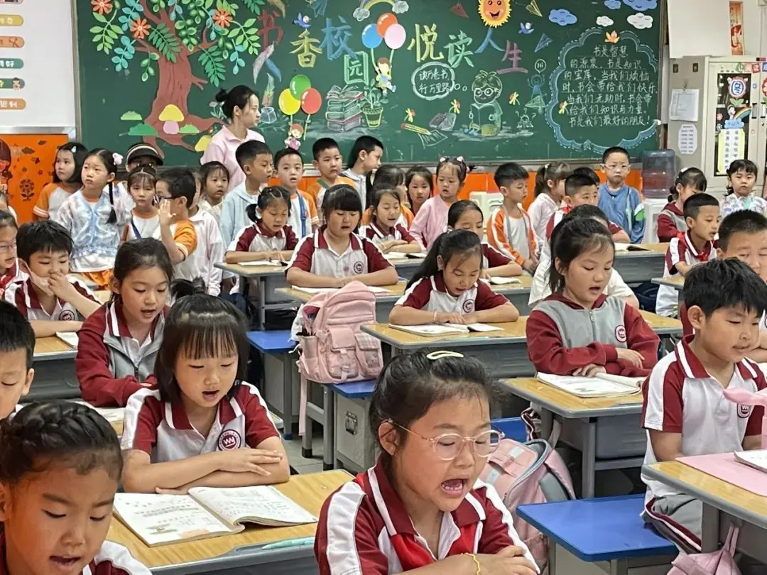 【未央学前.走进小学】走进小学 爱享成长—大班幼儿体验小学社会实践活动 第42张 【未央学前.走进小学】走进小学 爱享成长—大班幼儿体验小学社会实践活动 第42张
