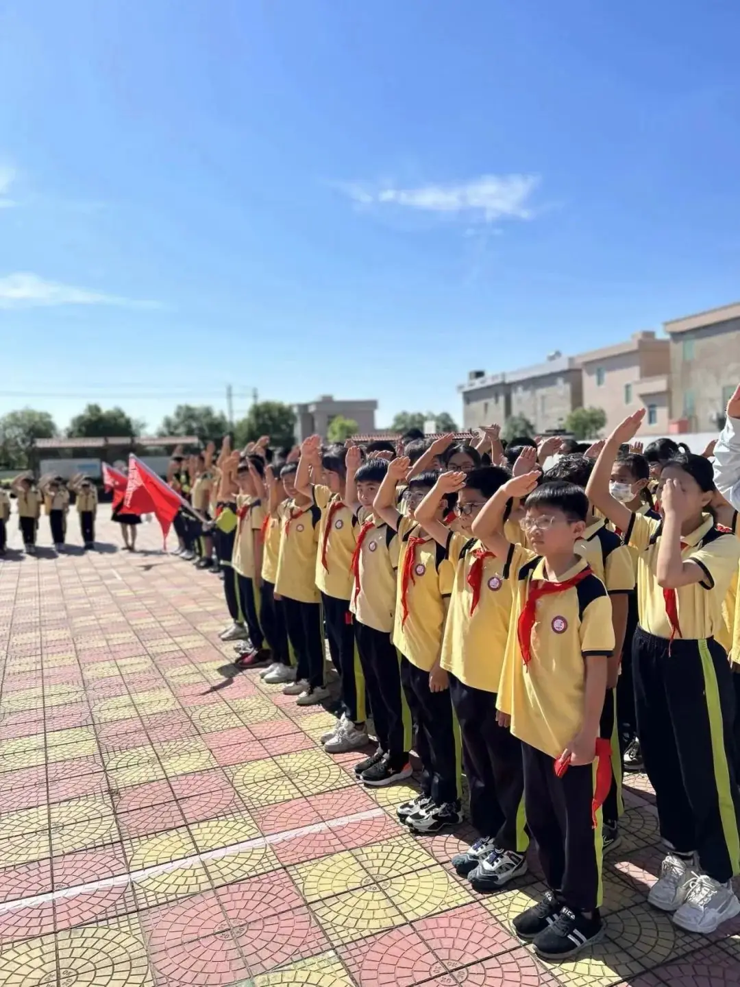 红领巾爱祖国,少年志谱华章——白奇民族小学一年级分批入队仪式 第41张 红领巾爱祖国,少年志谱华章——白奇民族小学一年级分批入队仪式 第41张