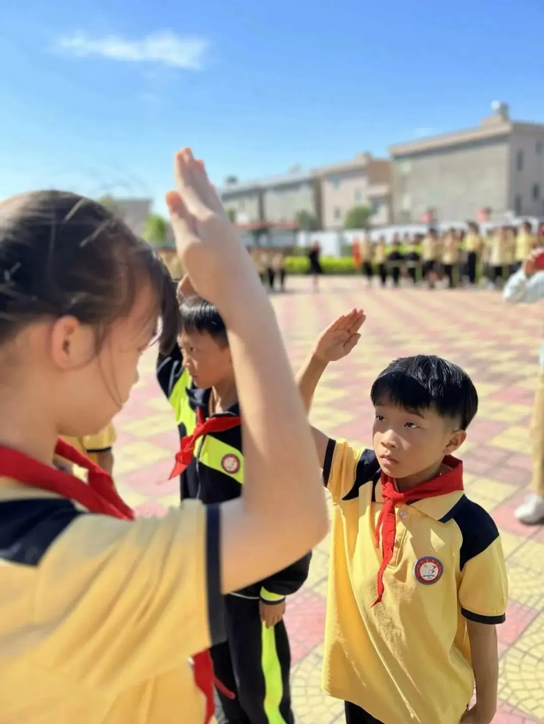 红领巾爱祖国,少年志谱华章——白奇民族小学一年级分批入队仪式 第29张 红领巾爱祖国,少年志谱华章——白奇民族小学一年级分批入队仪式 第29张