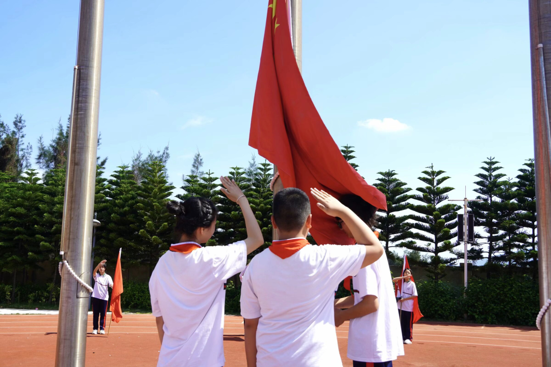 平潭岚城乡中心小学“绿色奥运,环保前行”第六届健体节 第12张 平潭岚城乡中心小学“绿色奥运,环保前行”第六届健体节 第12张