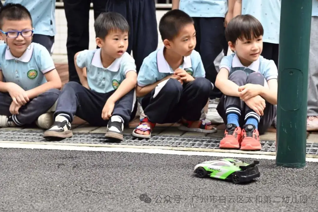 初探小学 ,“幼”见成长——太和第二幼儿园幼小衔接活动之参观龙归小学 第35张 初探小学 ,“幼”见成长——太和第二幼儿园幼小衔接活动之参观龙归小学 第35张