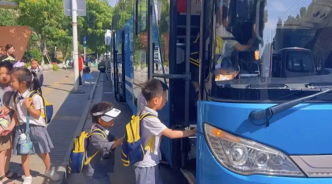 【雅趣童年】“趣”探小学,衔接有度——永嘉县博雅滨江幼儿园大班段参观小学活动 第45张