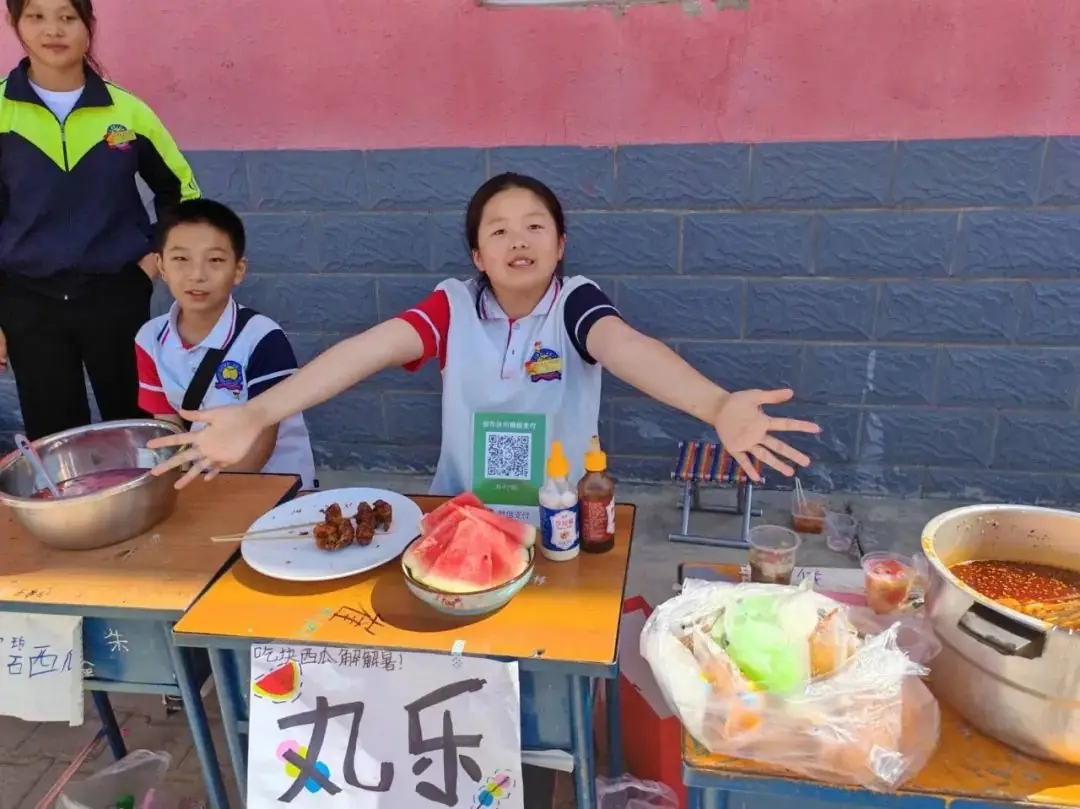 阿拉善左旗第二实验小学 “红领巾 爱祖国”六一儿童节系列活动——— 跳蚤市场&美食嘉年华 第21张