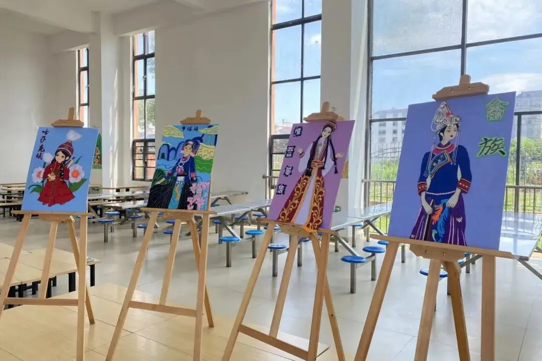 学前教育学院赴安义县板溪小学开展“大手拉小手 童心向未来”主题实践活动 第11张 学前教育学院赴安义县板溪小学开展“大手拉小手 童心向未来”主题实践活动 第11张