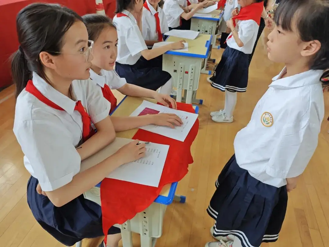 红领巾爱祖国——金谟小学少先队新队员入队仪式 第7张 红领巾爱祖国——金谟小学少先队新队员入队仪式 第7张