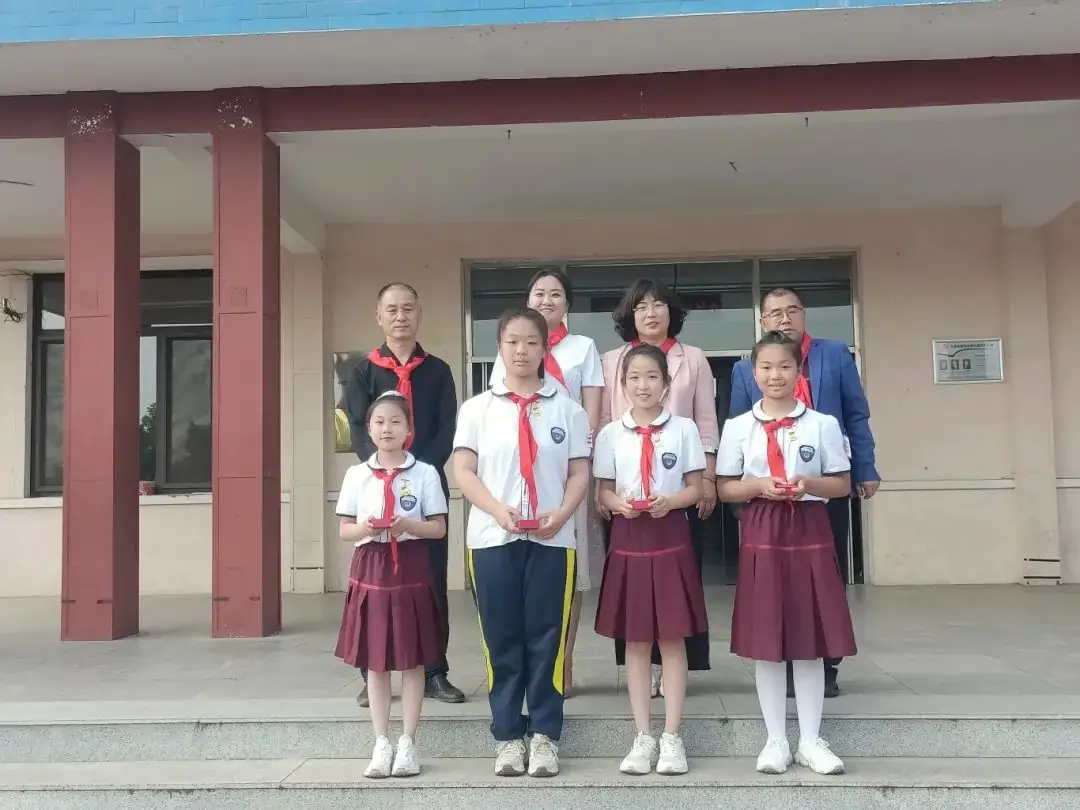 三十里堡小学(一小校区)“童心筑梦 共绘未来”主题大队会暨庆六一百米共绘活动 第33张 三十里堡小学(一小校区)“童心筑梦 共绘未来”主题大队会暨庆六一百米共绘活动 第33张