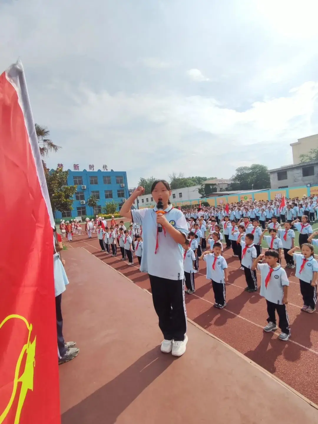 “红领巾 爱祖国”——耿庄小学少先队入队仪式 第22张 “红领巾 爱祖国”——耿庄小学少先队入队仪式 第22张