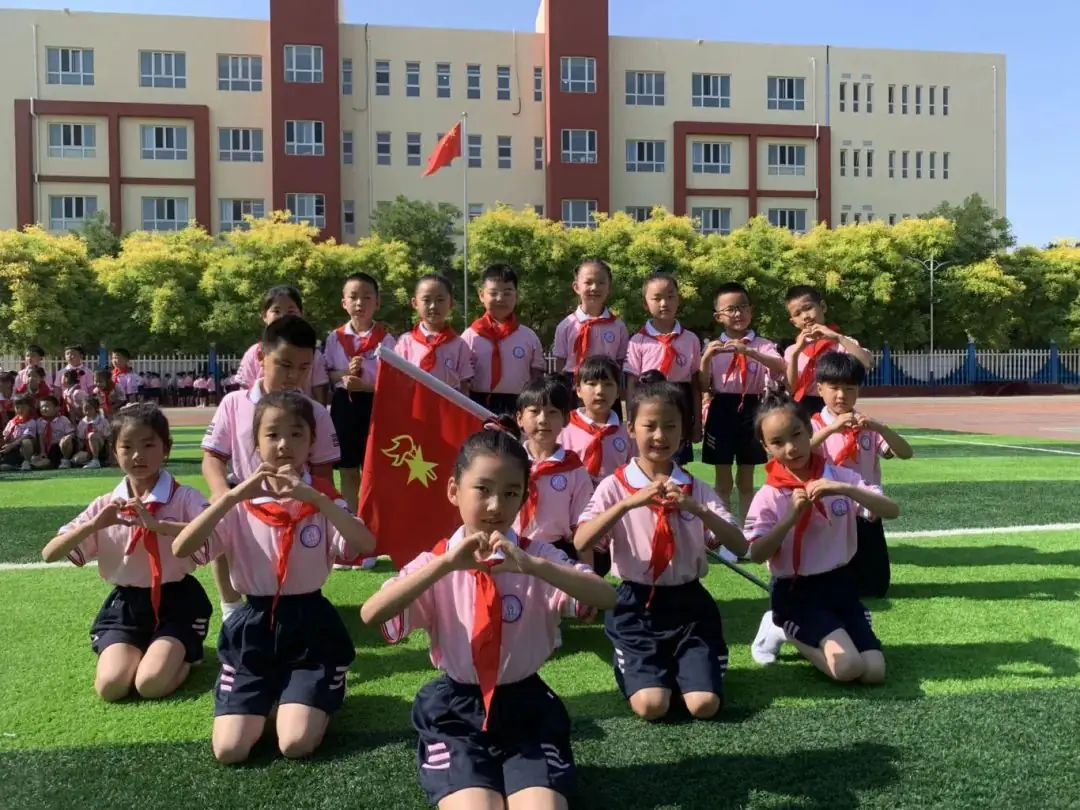 红领巾爱祖国——白塔小学一年级新队员分批入队仪式 第74张 红领巾爱祖国——白塔小学一年级新队员分批入队仪式 第74张