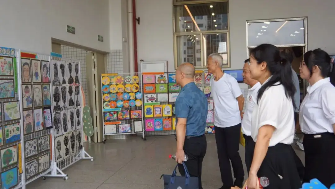 片区联研 I 东莞市小学美术城区片·水乡片区联片教研与第3期“七彩·菁师”教学展示活动暨“品质课堂·融合创新”专题式教学视导活动 第8张