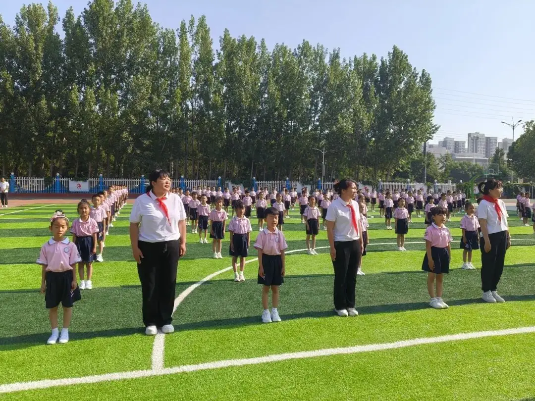 红领巾爱祖国——白塔小学一年级新队员分批入队仪式 第28张 红领巾爱祖国——白塔小学一年级新队员分批入队仪式 第28张