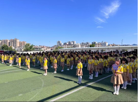 红领巾爱祖国——景德镇市第五小学少先队新队员入队仪式 第3张 红领巾爱祖国——景德镇市第五小学少先队新队员入队仪式 第3张