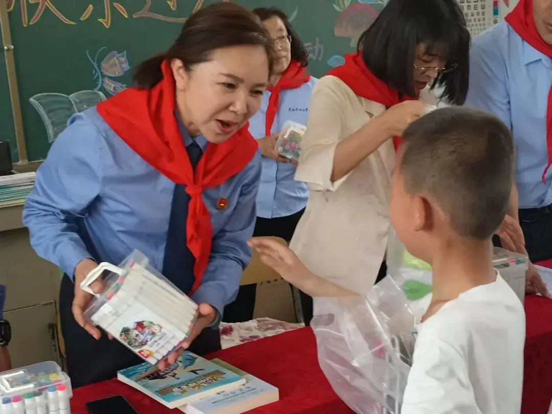 爱阳镇丛家小学:点亮微心愿 快乐过六一 第6张 爱阳镇丛家小学:点亮微心愿 快乐过六一 第6张