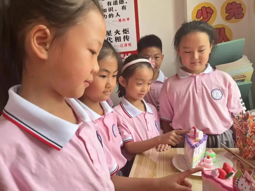 红领巾爱祖国——白塔小学一年级新队员分批入队仪式 第12张 红领巾爱祖国——白塔小学一年级新队员分批入队仪式 第12张