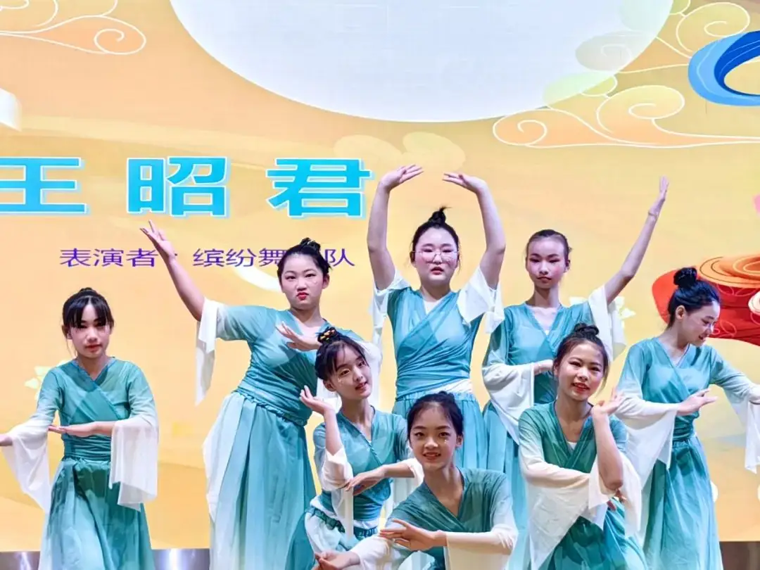 与你童乐 童心同行——晋梅小学第九届艺术节学生素养大赛暨六一节目汇演 第13张