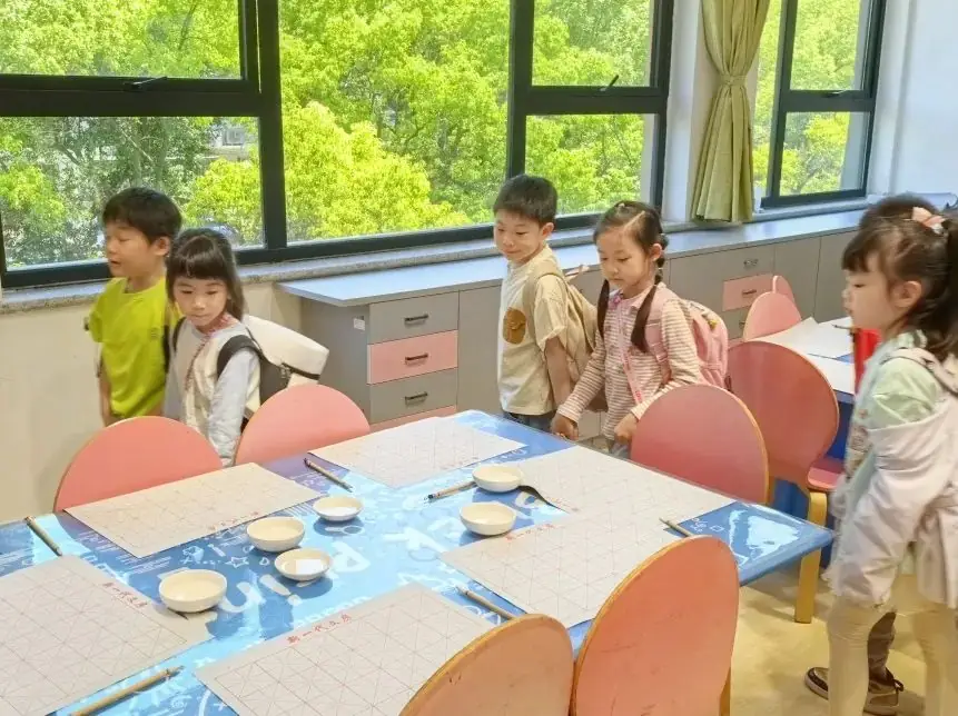 【悦享童趣】初探小学,礼遇成长——2024届大班毕业季活动之参观小学 第47张