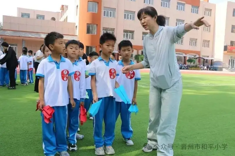 放飞梦想 快乐成长——和平小学学科融合实践活动之纸飞机大赛 第16张