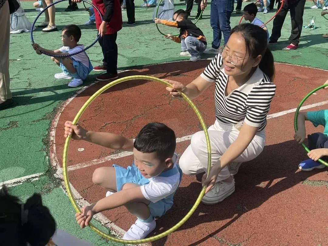 “童趣六一 欢乐同行”汝溪小学幼儿园2024年庆“六一”文艺展演暨向日葵亲子活动 第29张