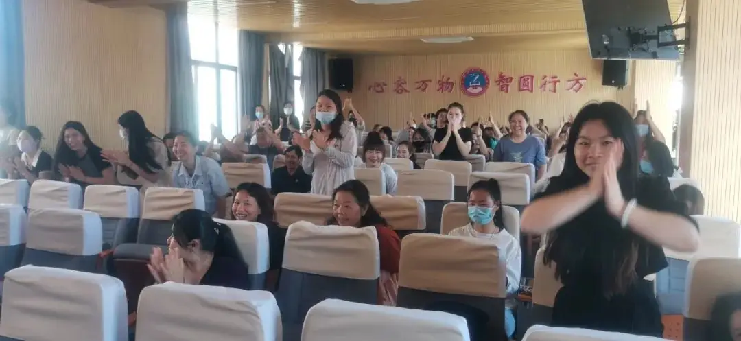 心理辅导,呵护心灵——忠门中心小学开展心理健康宣传教育月主题活动 第17张 心理辅导,呵护心灵——忠门中心小学开展心理健康宣传教育月主题活动 第17张