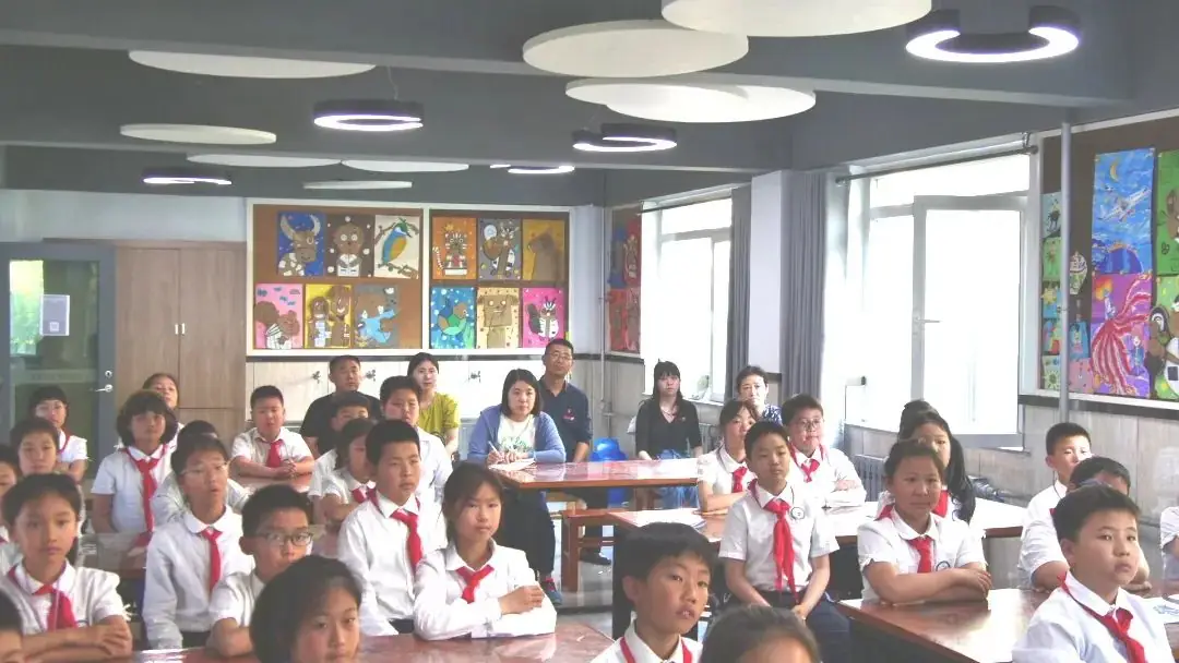 【人文鲸园·全环境育人】环翠区小学全学科单元集备观摩暨展评活动在威海市鲸园小学举行 第26张 【人文鲸园·全环境育人】环翠区小学全学科单元集备观摩暨展评活动在威海市鲸园小学举行 第26张