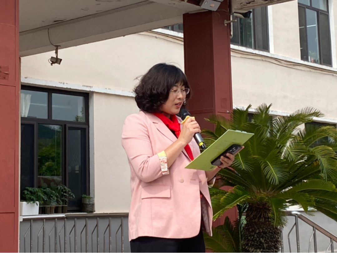 三十里堡小学(一小校区)“童心筑梦 共绘未来”主题大队会暨庆六一百米共绘活动 第10张 三十里堡小学(一小校区)“童心筑梦 共绘未来”主题大队会暨庆六一百米共绘活动 第10张