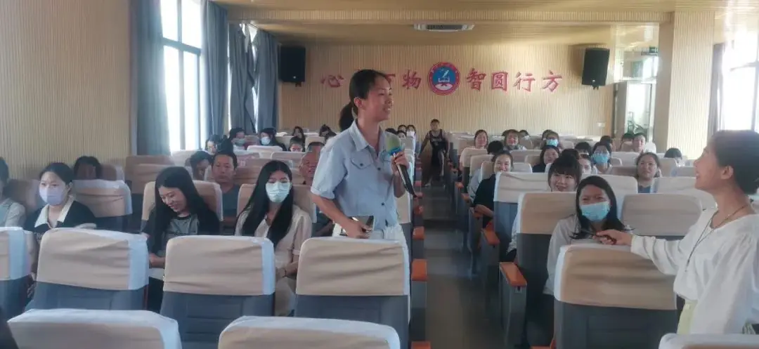 心理辅导,呵护心灵——忠门中心小学开展心理健康宣传教育月主题活动 第16张 心理辅导,呵护心灵——忠门中心小学开展心理健康宣传教育月主题活动 第16张