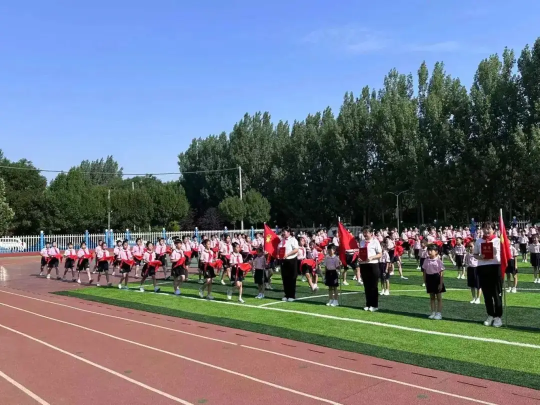 红领巾爱祖国——白塔小学一年级新队员分批入队仪式 第29张 红领巾爱祖国——白塔小学一年级新队员分批入队仪式 第29张