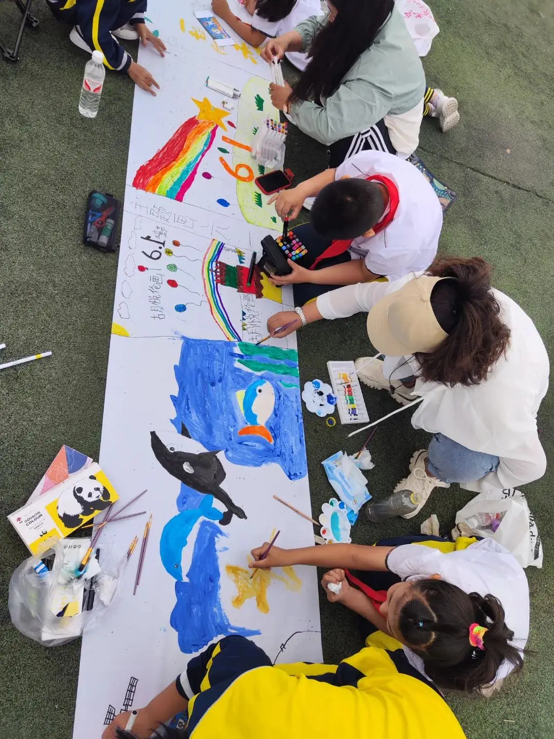 三十里堡小学(一小校区)“童心筑梦 共绘未来”主题大队会暨庆六一百米共绘活动 第73张 三十里堡小学(一小校区)“童心筑梦 共绘未来”主题大队会暨庆六一百米共绘活动 第73张