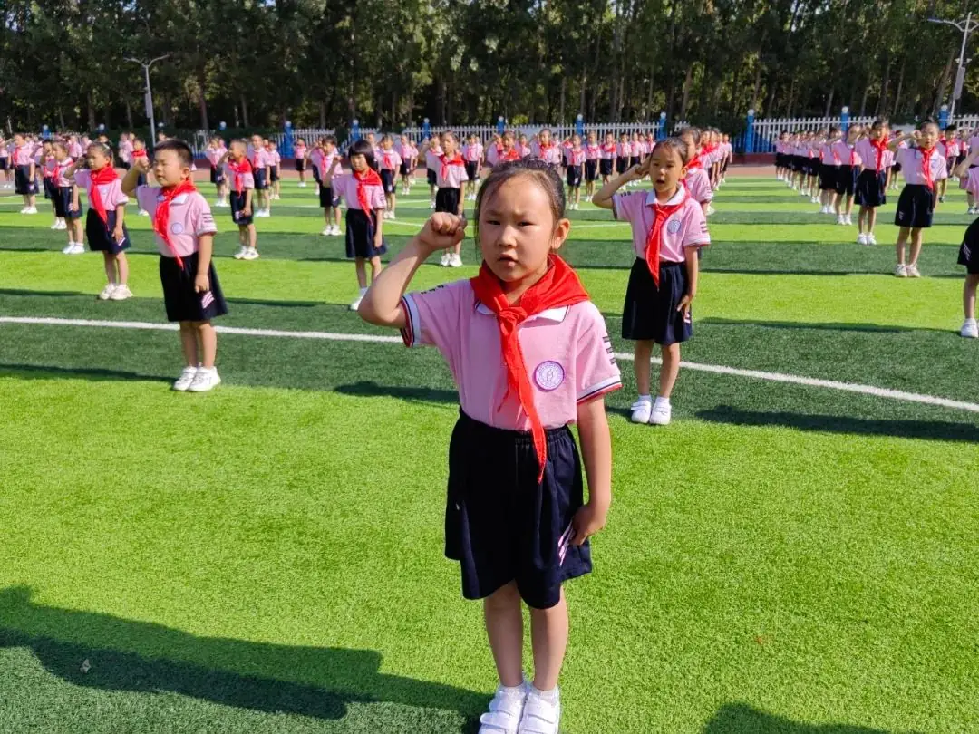 红领巾爱祖国——白塔小学一年级新队员分批入队仪式 第42张 红领巾爱祖国——白塔小学一年级新队员分批入队仪式 第42张