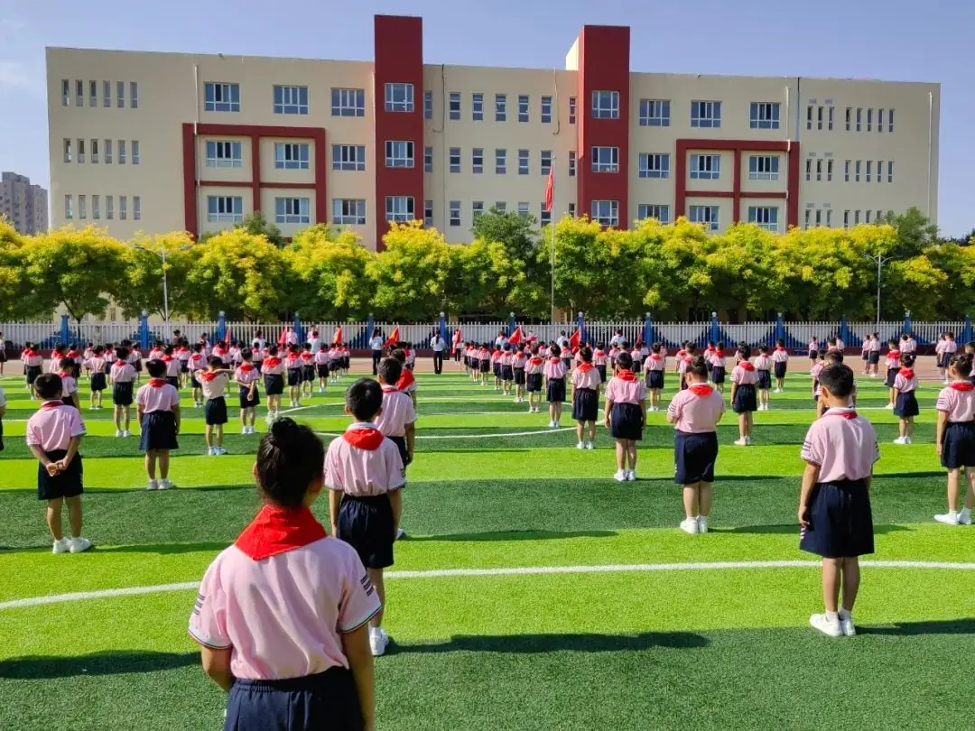 红领巾爱祖国——白塔小学一年级新队员分批入队仪式 第55张 红领巾爱祖国——白塔小学一年级新队员分批入队仪式 第55张
