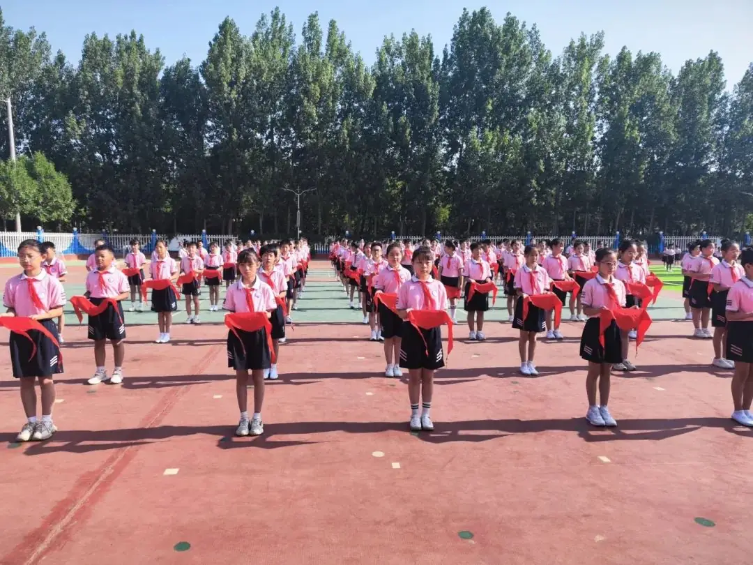 红领巾爱祖国——白塔小学一年级新队员分批入队仪式 第27张 红领巾爱祖国——白塔小学一年级新队员分批入队仪式 第27张
