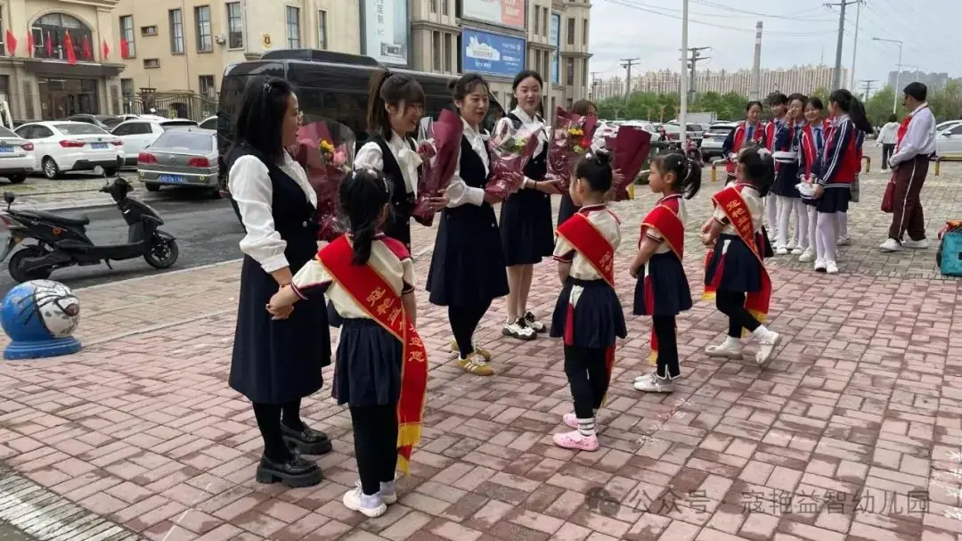 幼小衔接,共助成长——龙山实验小学走进寇艳益智幼儿园 第4张 幼小衔接,共助成长——龙山实验小学走进寇艳益智幼儿园 第4张