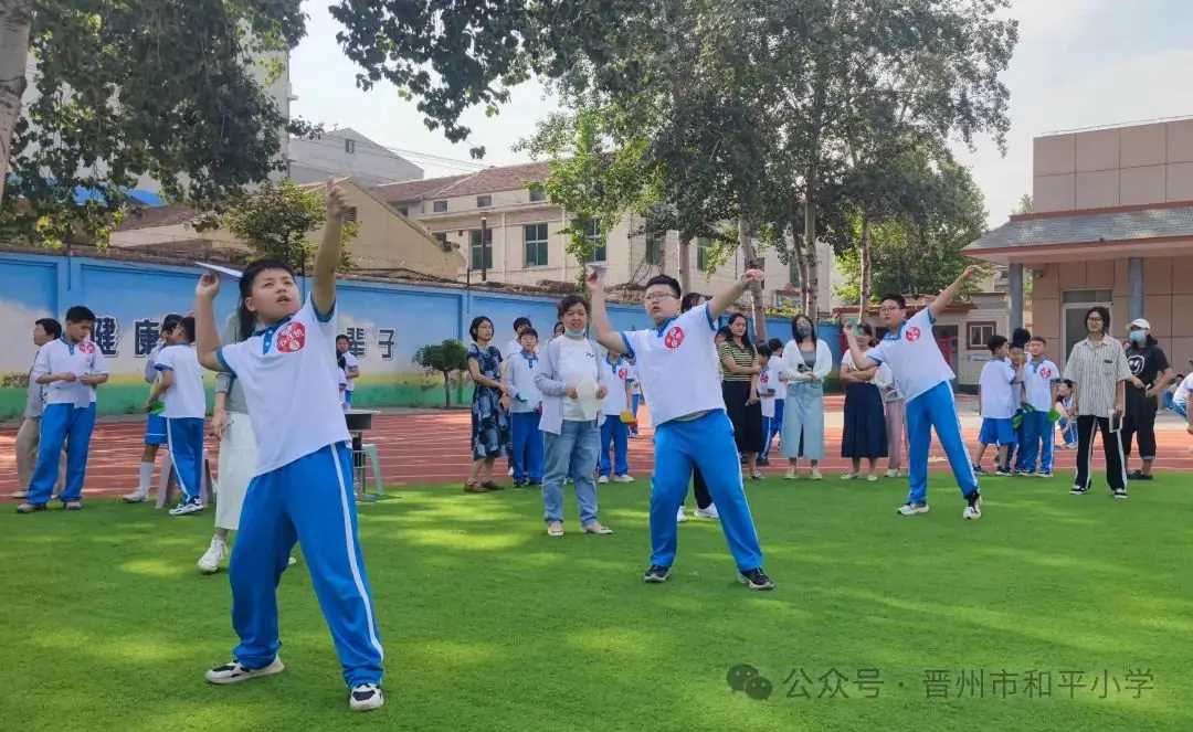 放飞梦想 快乐成长——和平小学学科融合实践活动之纸飞机大赛 第12张