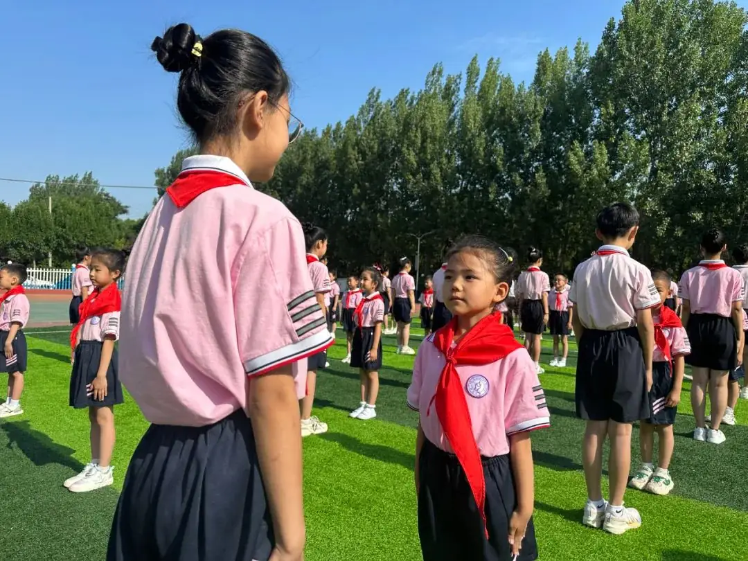 红领巾爱祖国——白塔小学一年级新队员分批入队仪式 第39张 红领巾爱祖国——白塔小学一年级新队员分批入队仪式 第39张