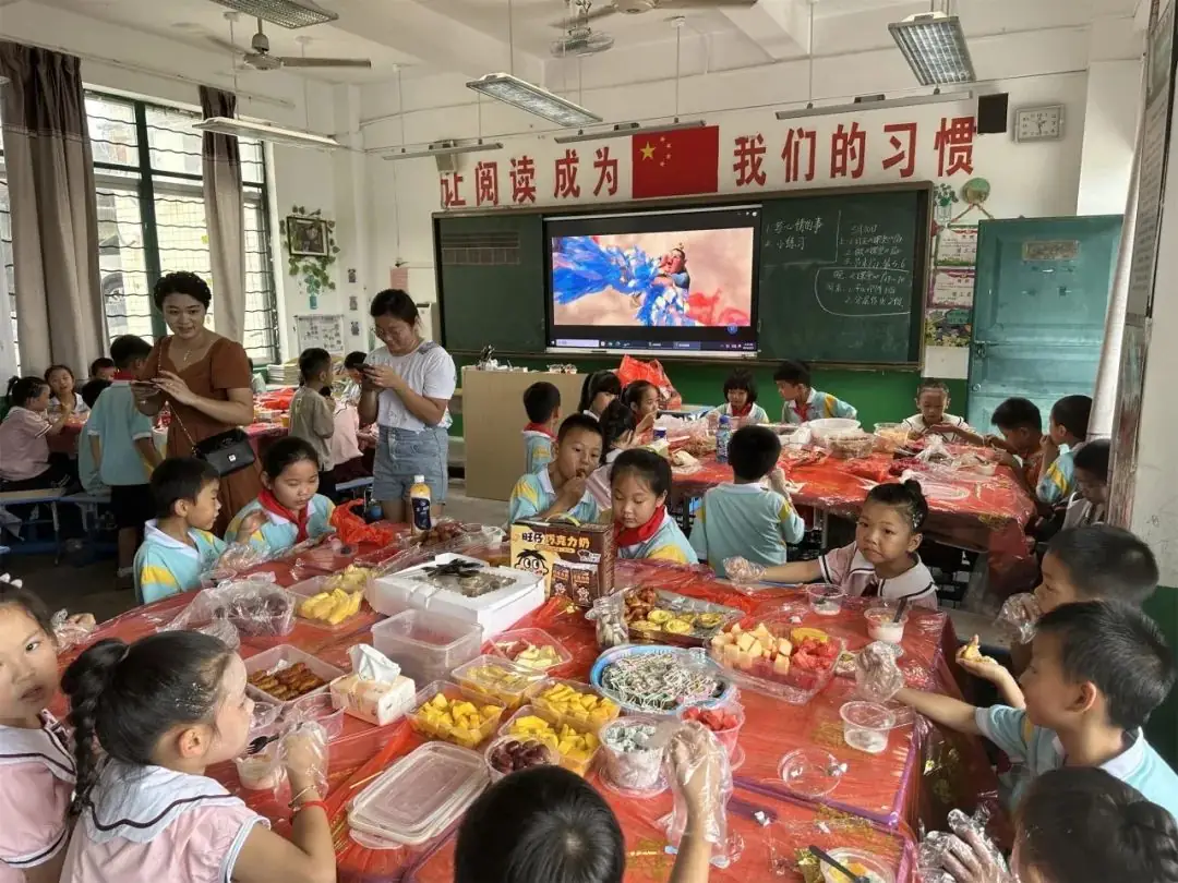 南安市格内小学举行“庆六一·红领巾爱祖国”系列活动 第41张 南安市格内小学举行“庆六一·红领巾爱祖国”系列活动 第41张