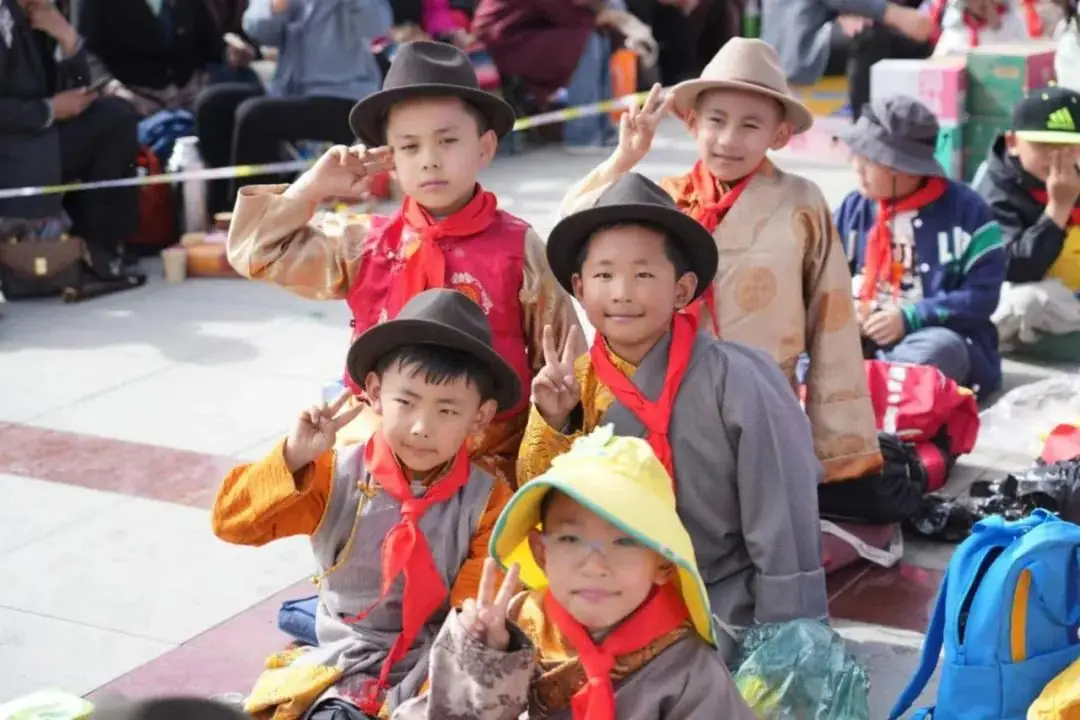市小学 | 石榴同心 格桑绽放 ——日喀则市小学“红领巾爱祖国”庆“六一”儿童节暨第31届校园艺术节 第31张 市小学 | 石榴同心 格桑绽放 ——日喀则市小学“红领巾爱祖国”庆“六一”儿童节暨第31届校园艺术节 第31张
