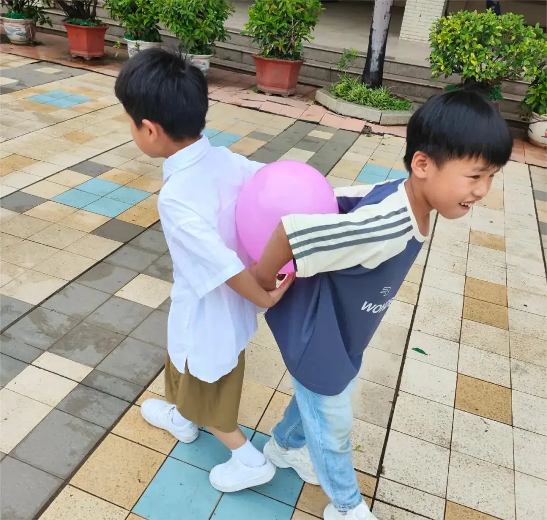 红领巾爱祖国 筑爱向未来——菌柄小学举行庆祝六一国际儿童节主题游园活动 第14张 红领巾爱祖国 筑爱向未来——菌柄小学举行庆祝六一国际儿童节主题游园活动 第14张