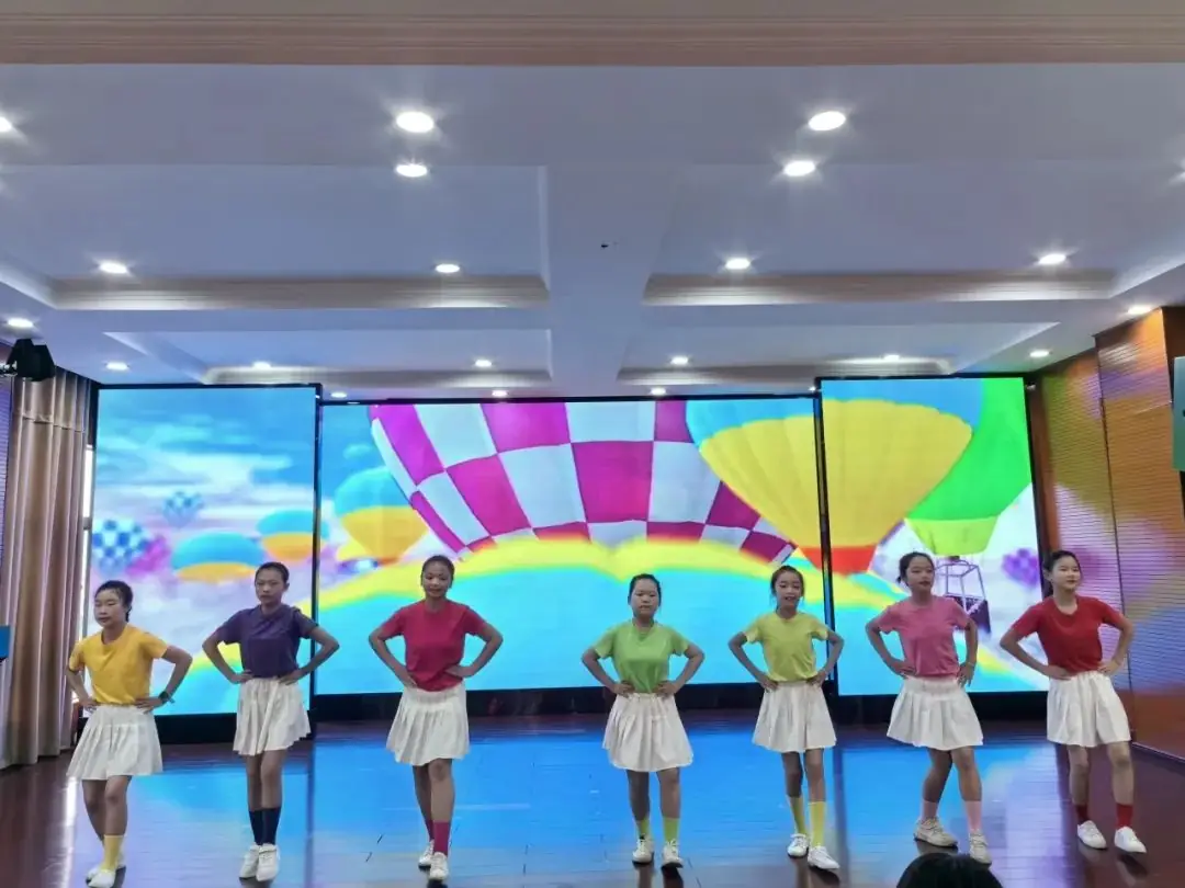 红领巾 爱祖国 ——武阳镇中心小学开展2024年庆“六一”文艺展演暨落实“双减”课后服务成果汇报活动 第26张 红领巾 爱祖国 ——武阳镇中心小学开展2024年庆“六一”文艺展演暨落实“双减”课后服务成果汇报活动 第26张