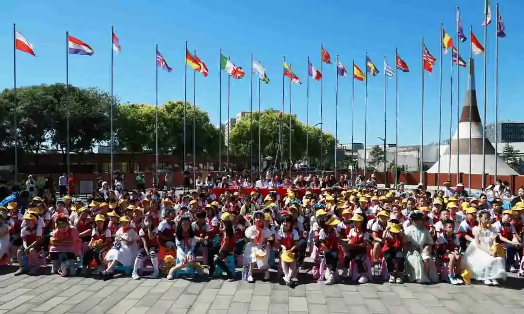 七彩童年 天天向上 | 宋庄镇中心小学校园艺术节在上上国际美术馆开幕 第9张 七彩童年 天天向上 | 宋庄镇中心小学校园艺术节在上上国际美术馆开幕 第9张