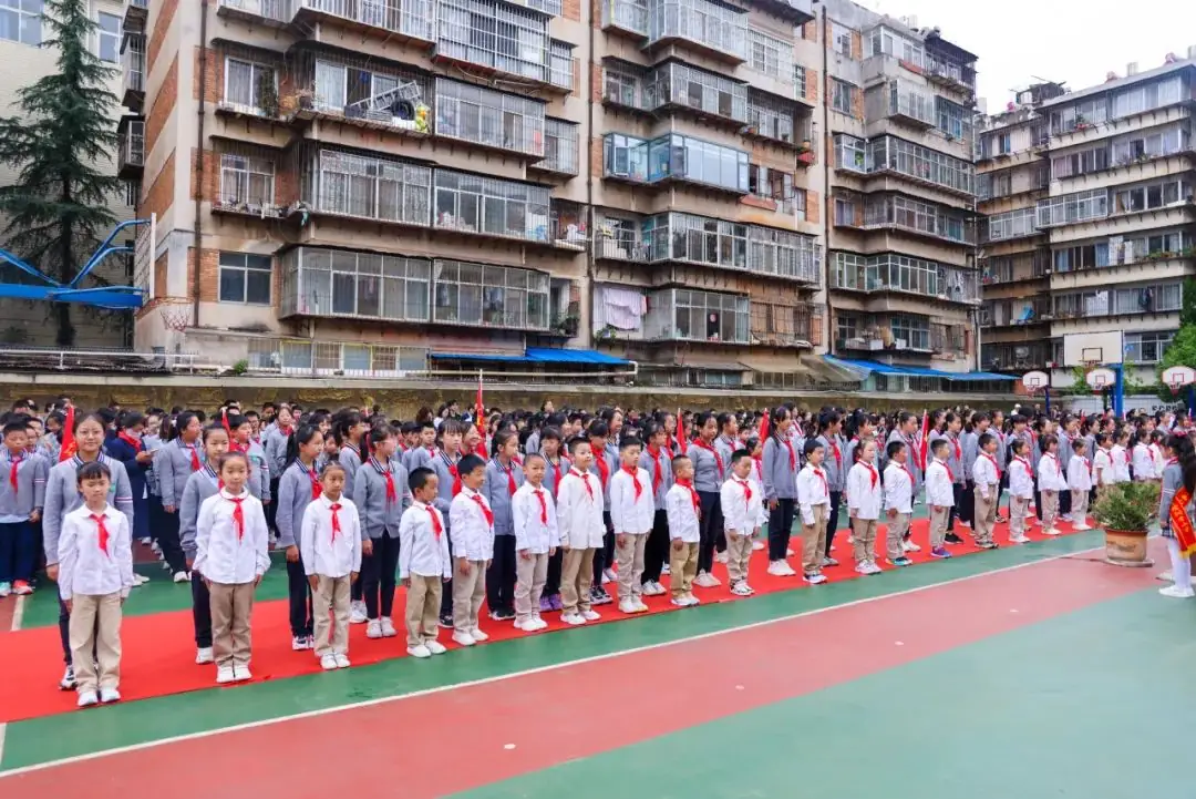 “红领巾 爱祖国”| 棕树营小学2024年“红领巾心向党 在阳光下成长”欢庆“六一”主题队日暨新队员入队仪式活动圆满举行 第30张 “红领巾 爱祖国”| 棕树营小学2024年“红领巾心向党 在阳光下成长”欢庆“六一”主题队日暨新队员入队仪式活动圆满举行 第30张