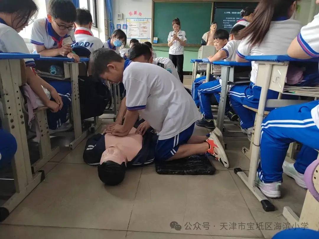 守护生命,“救”在身边——海滨小学开展“急救知识进校园”活动 第26张