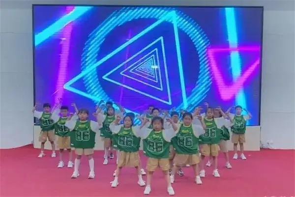 【艺体视界】华侨城小学举行“童心同趣 乐享未来”庆六一文艺汇演 第9张 【艺体视界】华侨城小学举行“童心同趣 乐享未来”庆六一文艺汇演 第9张