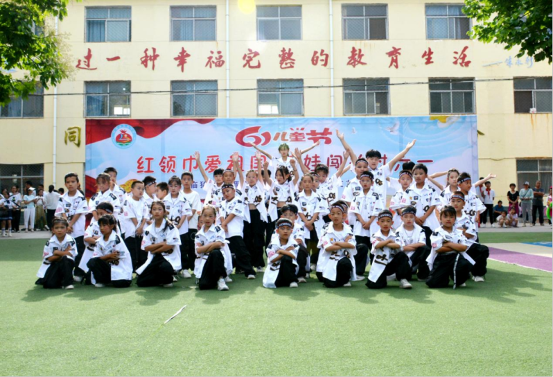 红领巾爱祖国 萌娃闯关过六一——临晋小学“庆六一”主题汇演暨综合实践活动纪实 第31张 红领巾爱祖国 萌娃闯关过六一——临晋小学“庆六一”主题汇演暨综合实践活动纪实 第31张