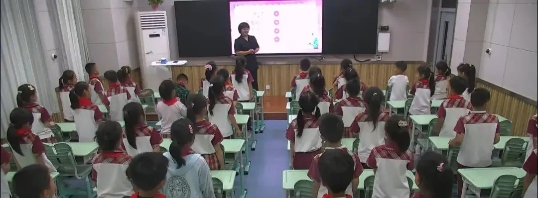【多彩复兴】复兴小学第一届班主任节系列活动之三——家长“校园体验日” 第2张 【多彩复兴】复兴小学第一届班主任节系列活动之三——家长“校园体验日” 第2张