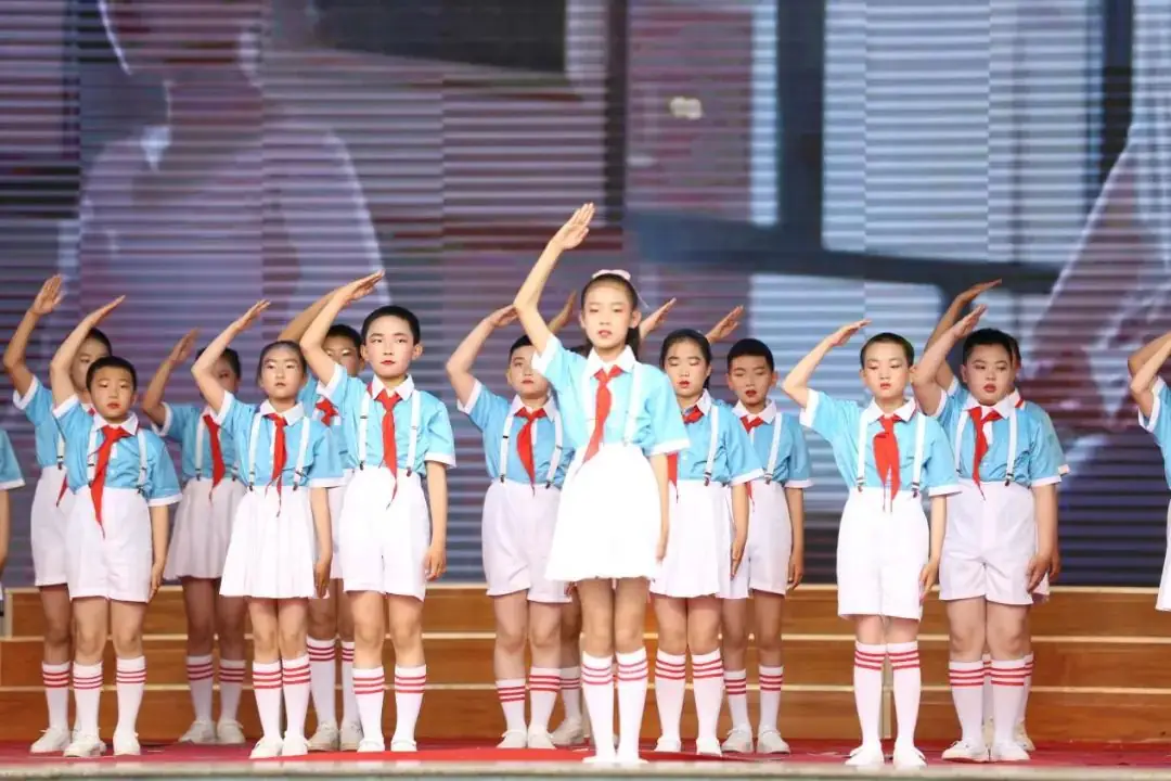 “红领巾爱祖国”——暨隆德县第一小学庆祝第74个“六・一”国际儿童节主题队日活动 第68张 “红领巾爱祖国”——暨隆德县第一小学庆祝第74个“六・一”国际儿童节主题队日活动 第68张