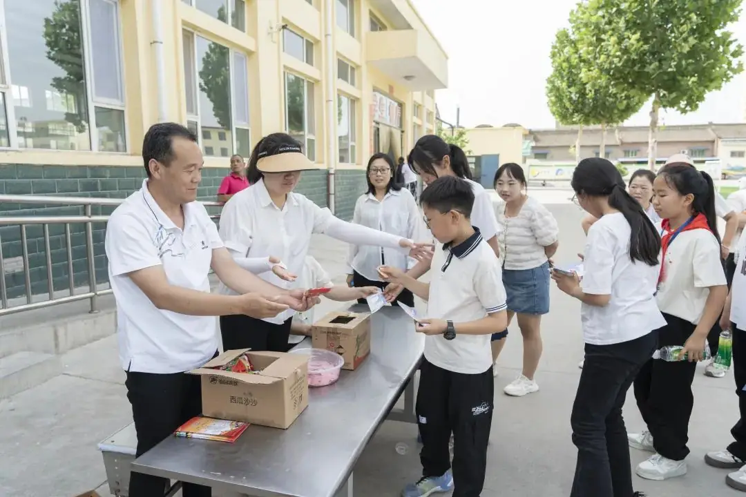 红领巾爱祖国 萌娃闯关过六一——临晋小学“庆六一”主题汇演暨综合实践活动纪实 第96张 红领巾爱祖国 萌娃闯关过六一——临晋小学“庆六一”主题汇演暨综合实践活动纪实 第96张