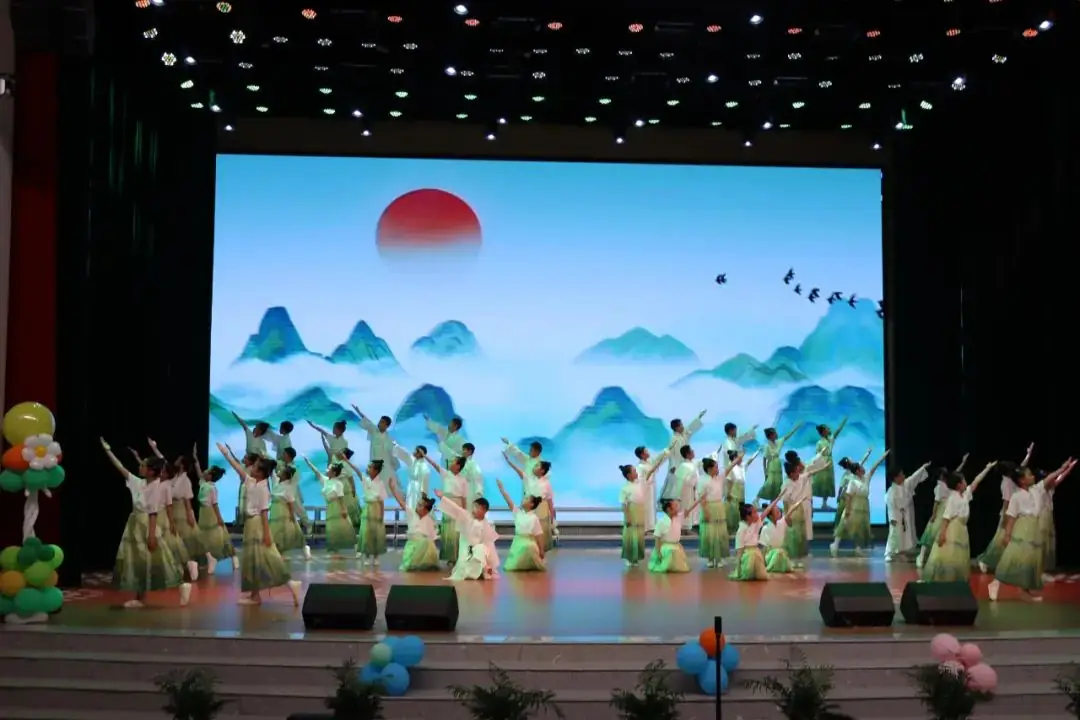 少年有志 向阳生长——滨海县行知实验小学庆“六一”暨社团成果展示 第6张 少年有志 向阳生长——滨海县行知实验小学庆“六一”暨社团成果展示 第6张