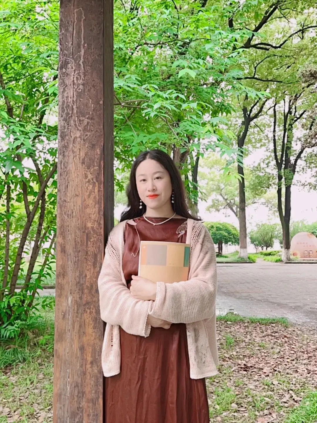 喜报:我校戴丽琼老师获区小学道德与法治优质课评比一等奖-第6张图片-四季读书网